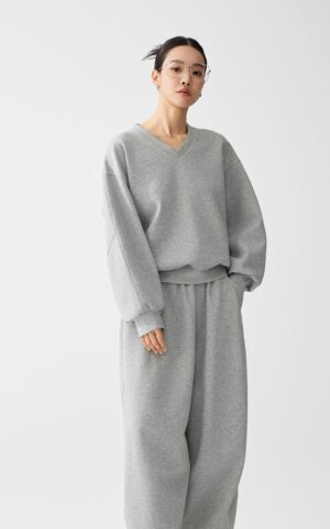 Balloon Sleeve V-Neck Sweatshirt